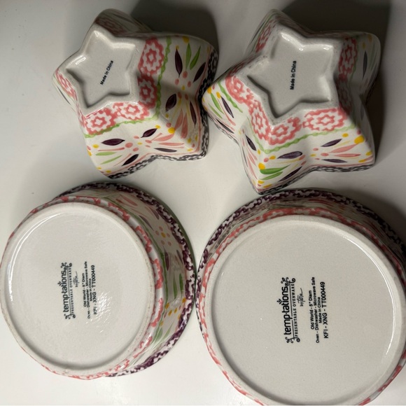 Temp-Tations Green and Pink Bakeware Collection with Star and Floral Patterns - Picture 8 of 10